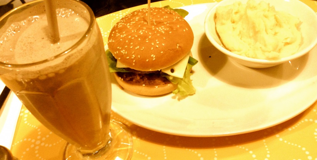 Tinseltown The American Diner What 2?